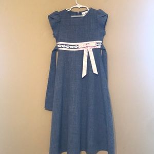 Girls dress